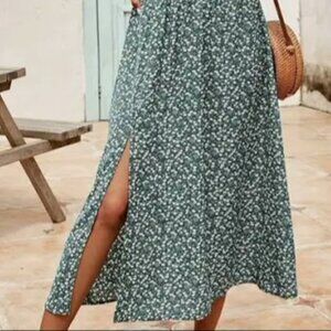 Women's Small Floral Print Semi Slit Skirt